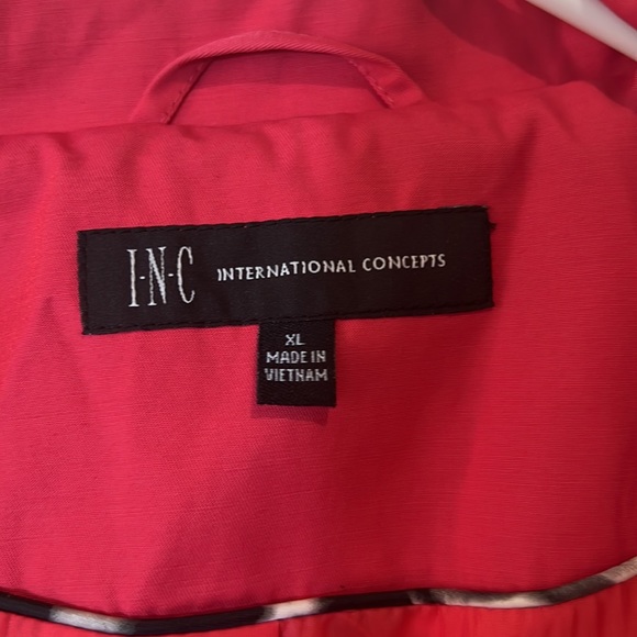 INC coral blazer for women with pockets and buttons.  Size XL - Picture 6 of 9